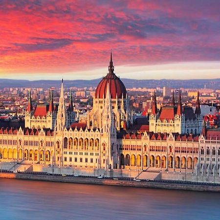 2Budapest Eye-Freegym And Sauna Luxury Home Eksteriør bilde