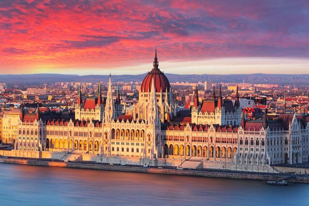 2Budapest Eye-Freegym And Sauna Luxury Home Eksteriør bilde